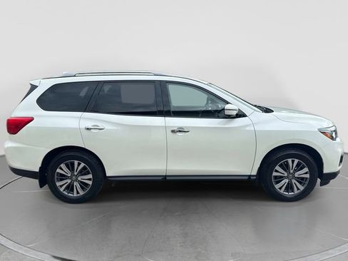 Used 2020 Nissan Pathfinder SL w/ Cargo Package AWD/4WD image 2