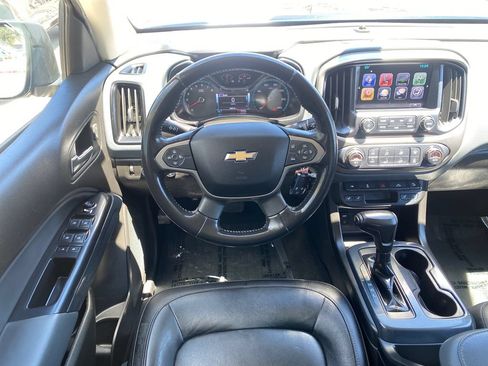 Used 2018 Chevrolet Colorado Z71 w/ Z71 Midnight Edition AWD/4WD image 13
