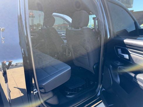 Used 2025 RAM 1500 Big Horn AWD/4WD image 17