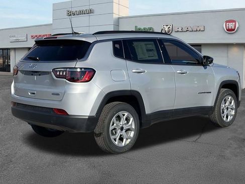 New 2026 Jeep Compass Latitude AWD/4WD image 7