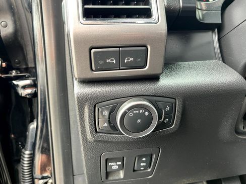 Used 2018 Ford F150 XLT w/ Equipment Group 302A Luxury image 13