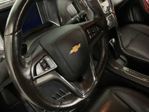 Used 2013 Chevrolet Volt Premium w/ Premium Trim Package FWD image 16