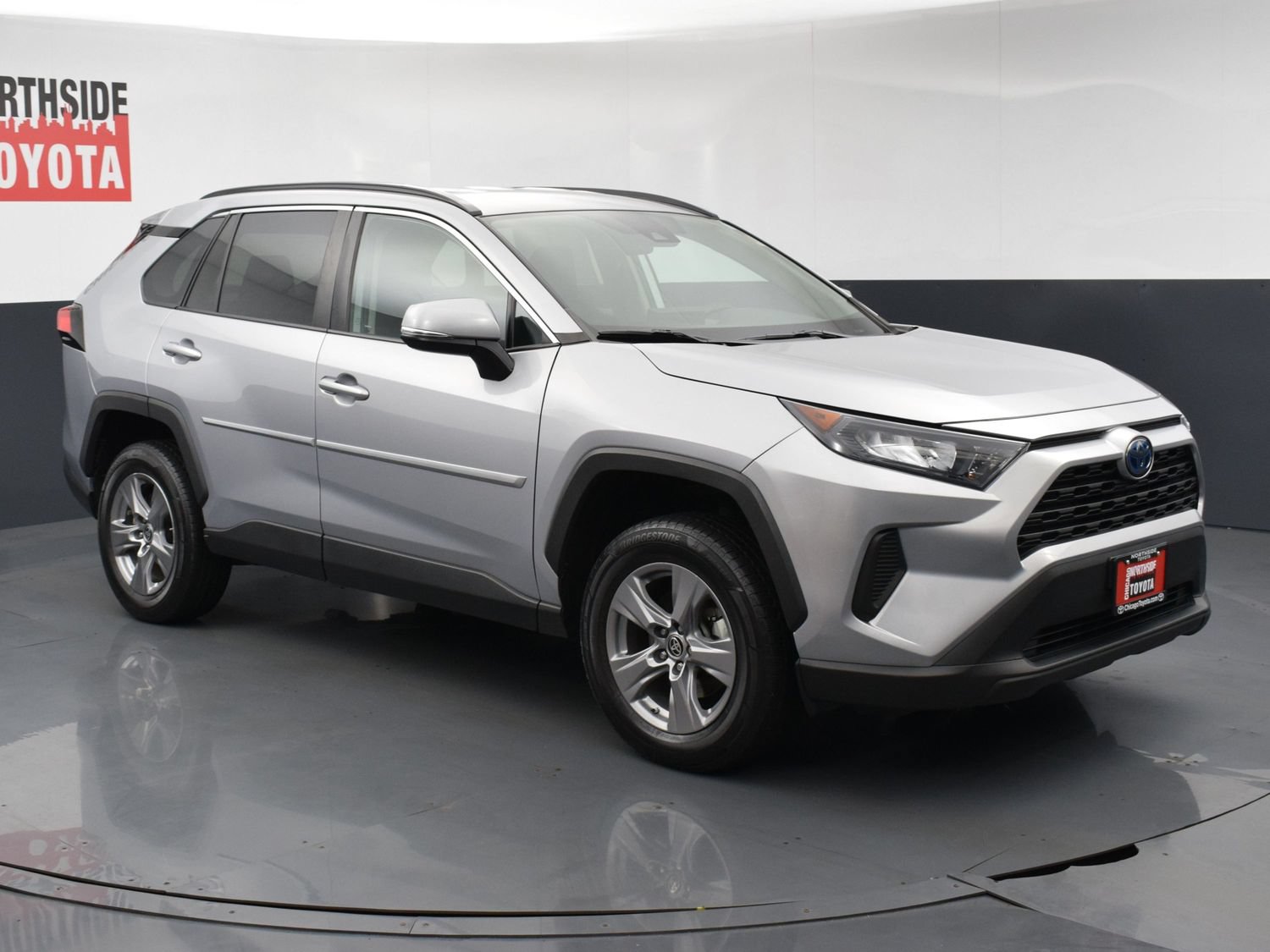 Used 2022 Toyota RAV4 LE AWD/4WD image 6