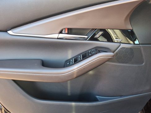 Certified 2025 MAZDA CX-30 AWD 2.5 S w/ Premium Package image 13