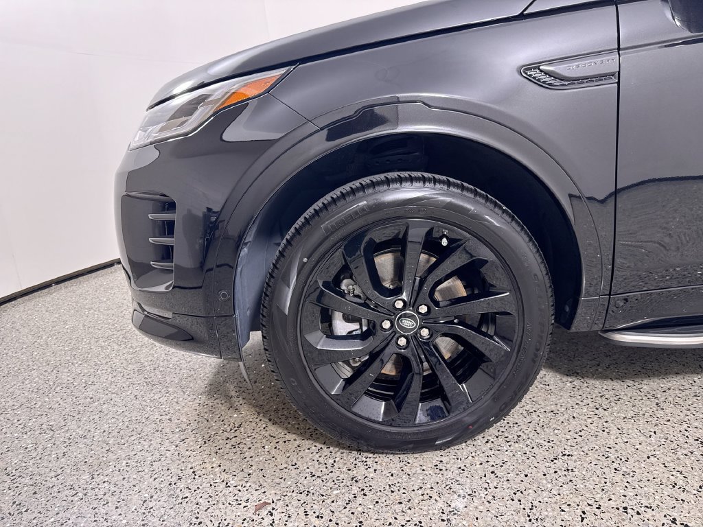 Used 2025 Land Rover Discovery Sport Dynamic SE AWD/4WD image 10