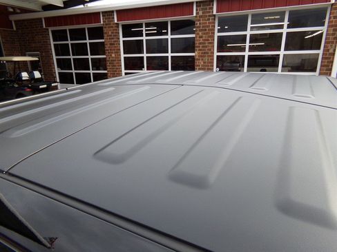 Used 2023 Jeep Gladiator Overland w/ Cold Weather Group image 16