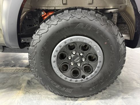 Used 2025 Ford F150 Raptor AWD/4WD image 35