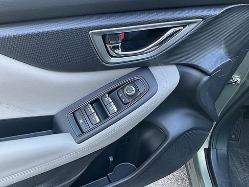 Used 2021 Subaru Forester Limited image 17