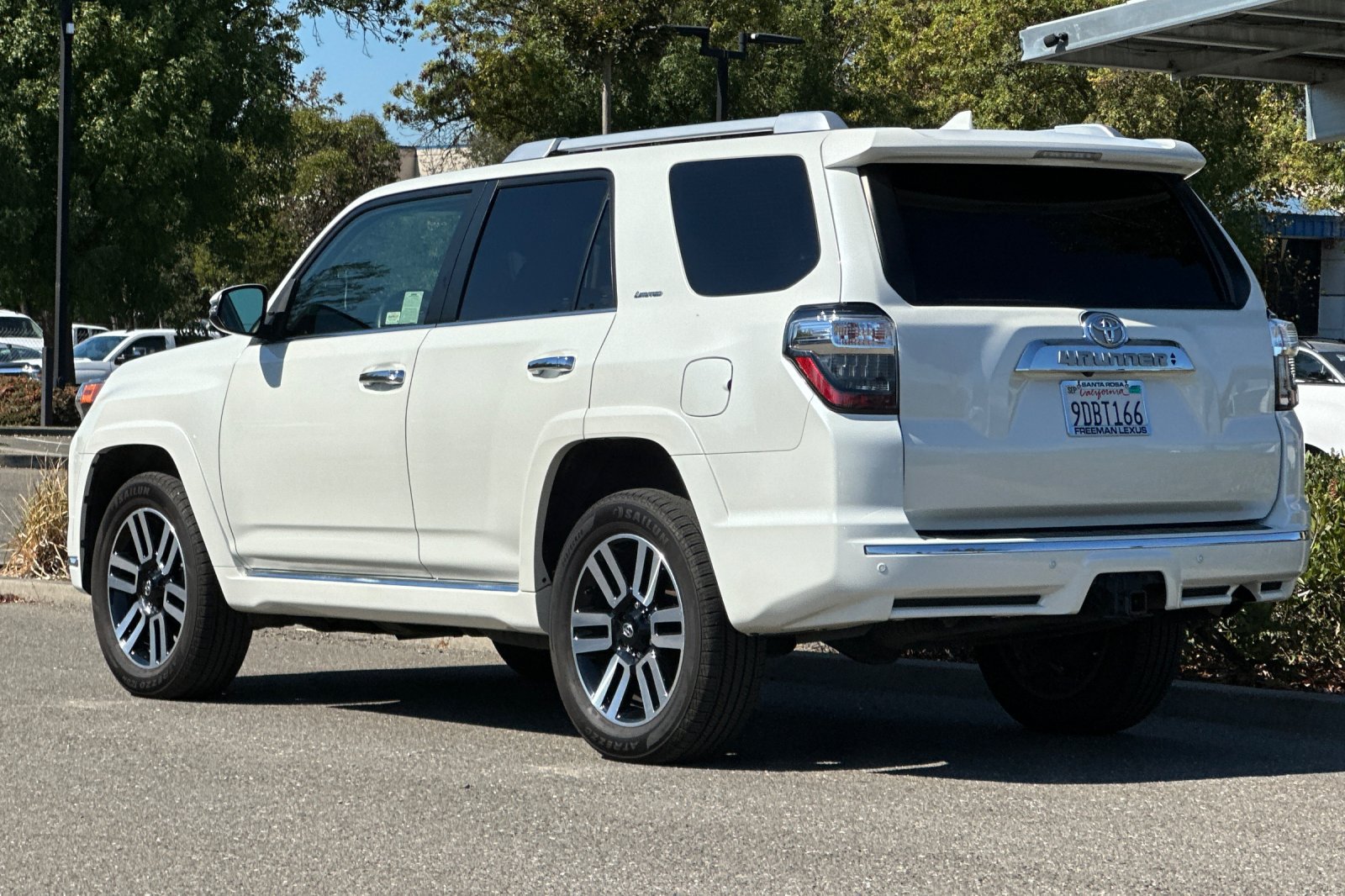 Used 2023 Toyota 4Runner Limited AWD/4WD image 6