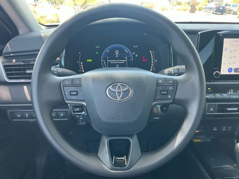 Used 2026 Toyota Camry LE FWD image 9