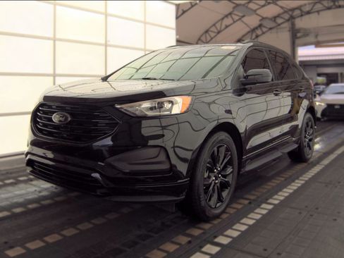 Used 2024 Ford Edge SE w/ Black Appearance Package AWD/4WD image 1