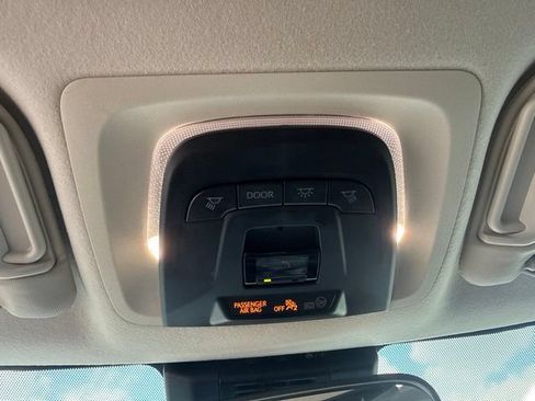 Used 2025 Toyota Corolla LE w/ Convenience Package FWD image 34