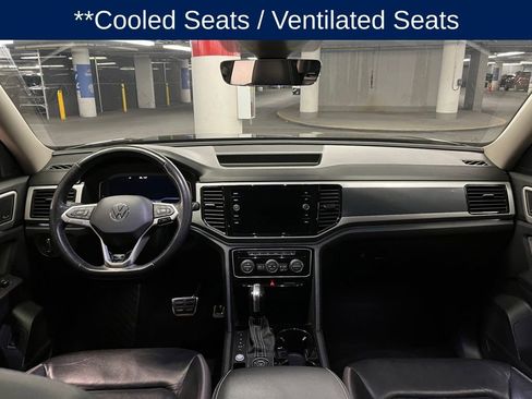 Used 2022 Volkswagen Atlas SEL Premium image 9