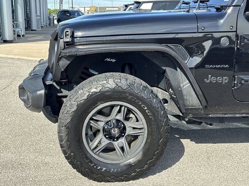Used 2024 Jeep Wrangler Unlimited Sahara AWD/4WD image 24