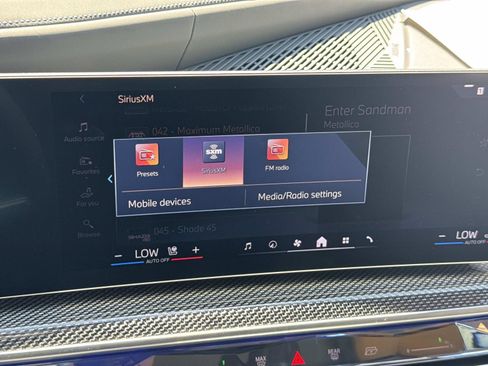 Used 2026 BMW i7 xDrive60 w/ Executive Package AWD/4WD image 15