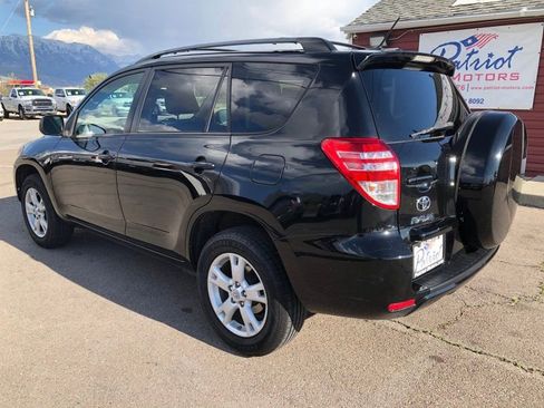 Used 2012 Toyota RAV4 4WD w/ Upgrade Value Pkg image 3
