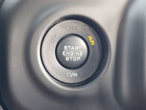 Used 2018 Jeep Wrangler Unlimited Sport S AWD/4WD image 17