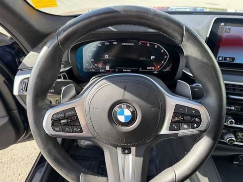 Used 2022 BMW M550i xDrive w/ Premium Package image 21