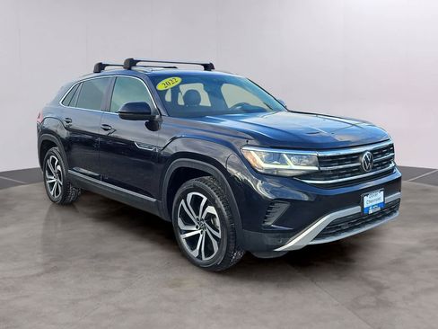 Used 2022 Volkswagen Atlas Cross Sport SEL AWD/4WD image 3