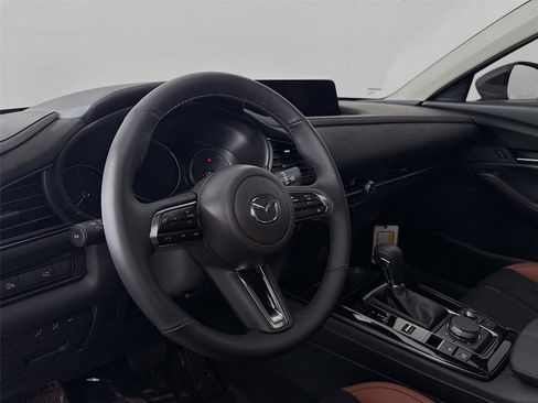 New 2025 MAZDA CX-30 Carbon image 14