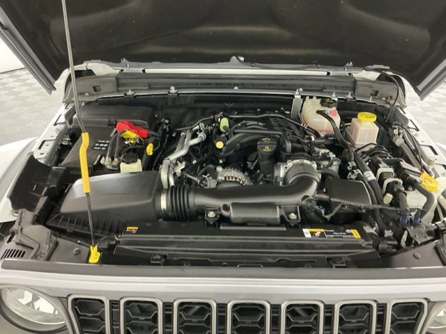 Used 2023 Jeep Gladiator Mojave w/ Cold Weather Group AWD/4WD image 30