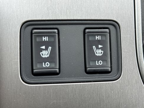 Used 2023 Nissan Murano SV image 21