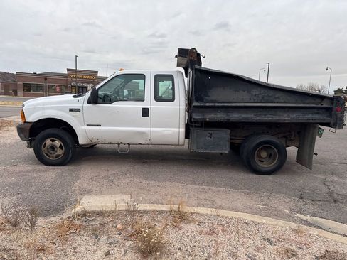 Used 2001 Ford F350 XL image 9