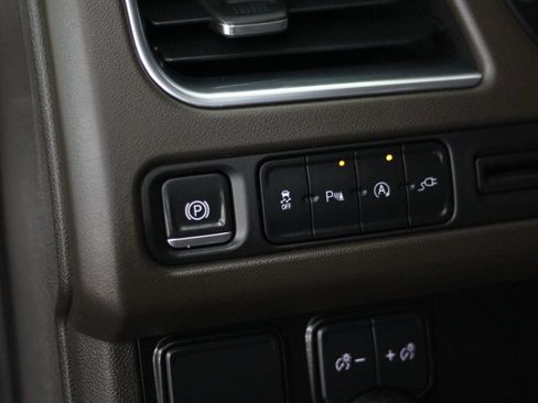 Used 2021 Chevrolet Tahoe LT RWD image 47