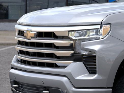New 2026 Chevrolet Silverado 1500 High Country AWD/4WD image 13