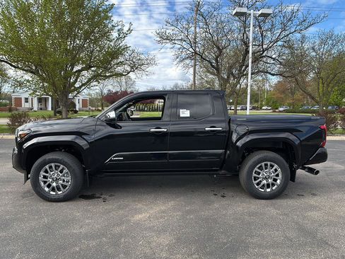 New 2026 Toyota Tacoma Limited AWD/4WD image 5