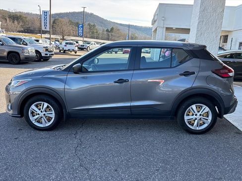 Used 2023 Nissan Kicks S image 24