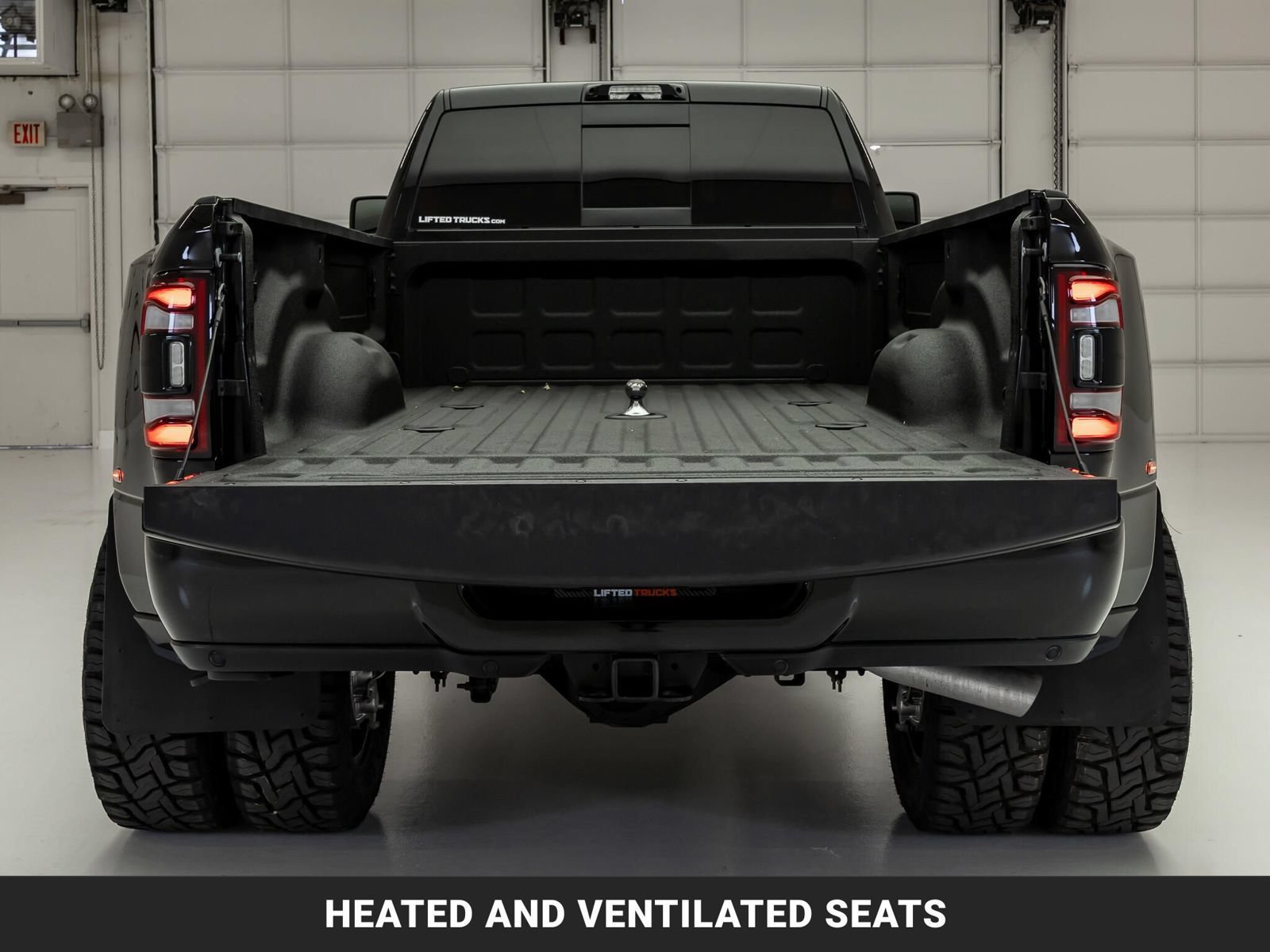 Used 2024 RAM 3500 Laramie w/ Night Edition AWD/4WD image 8