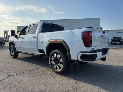 New 2026 GMC Sierra 2500 Denali w/ Denali Reserve Package AWD/4WD image 4