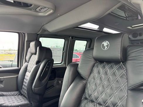 New 2026 GMC Savana 2500 Extended w/ Driver Convenience Package RWD image 18