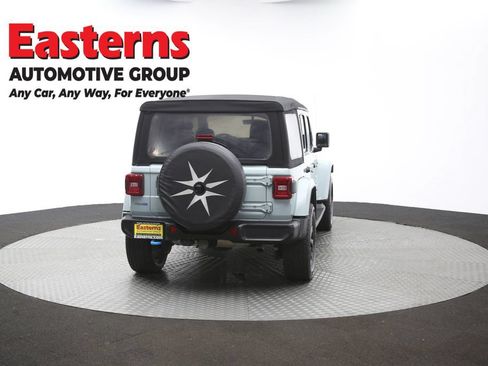 Used 2023 Jeep Wrangler Unlimited Sahara w/ Cold Weather Group AWD/4WD image 38