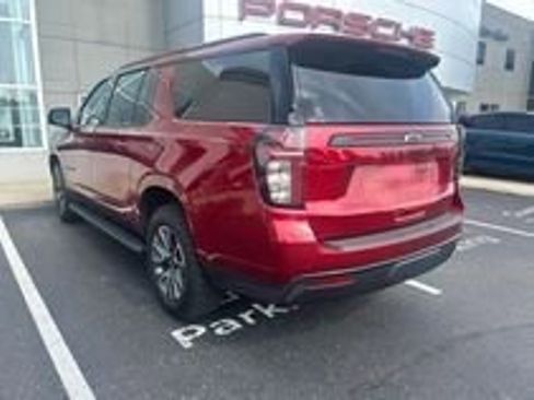 Used 2023 Chevrolet Suburban Z71 w/ Luxury Package AWD/4WD image 24