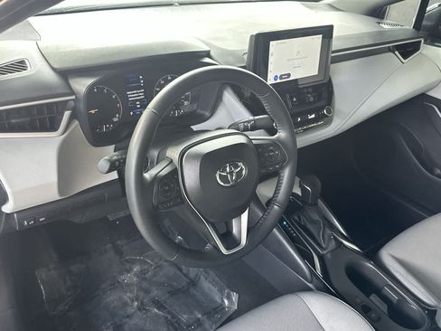Used 2025 Toyota Corolla SE FWD image 13