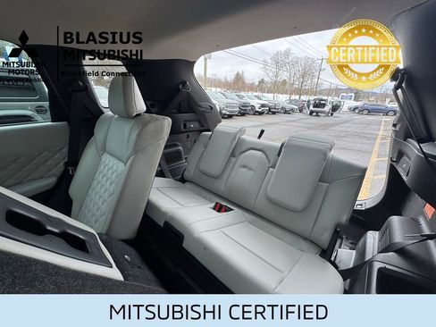 Used 2023 Mitsubishi Outlander SEL AWD/4WD image 13