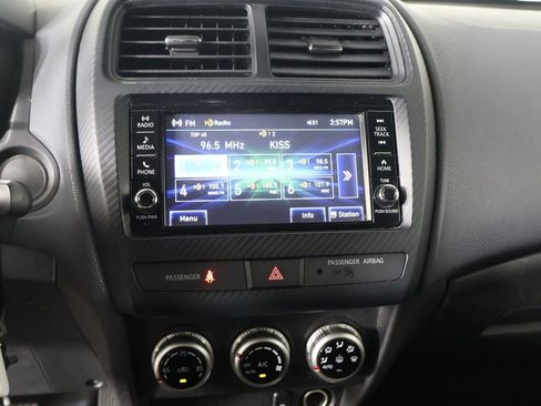 Used 2022 Mitsubishi Outlander Sport ES FWD image 38