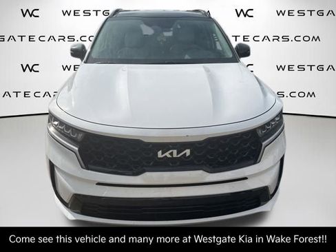 Certified 2023 Kia Sorento S w/ Panoramic Sunroof Package FWD image 2