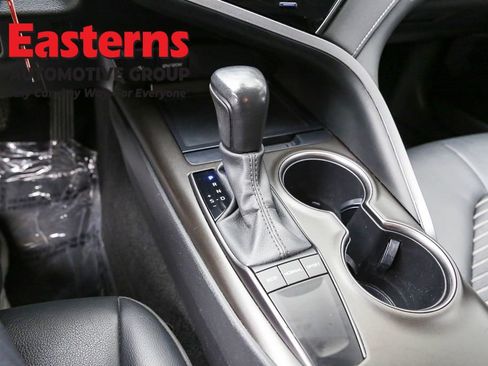 Used 2023 Toyota Camry SE image 13