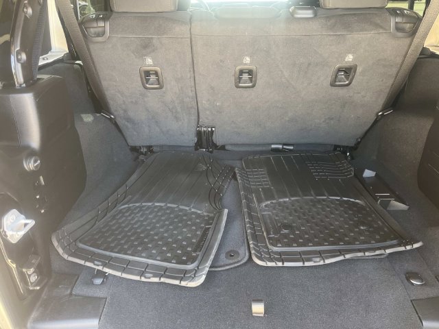 Used 2022 Jeep Wrangler Unlimited Sport AWD/4WD image 19
