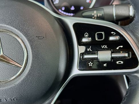 Used 2020 Mercedes-Benz GLC 300 image 14