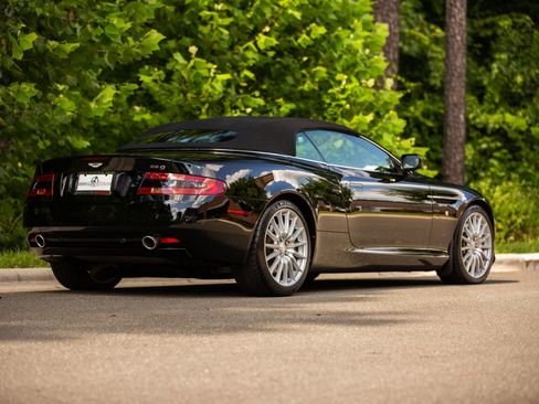 Used 2007 Aston Martin DB9 Volante RWD image 28