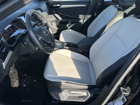 Used 2021 Volkswagen Jetta R-Line w/ R-Line Cold Weather Package image 20