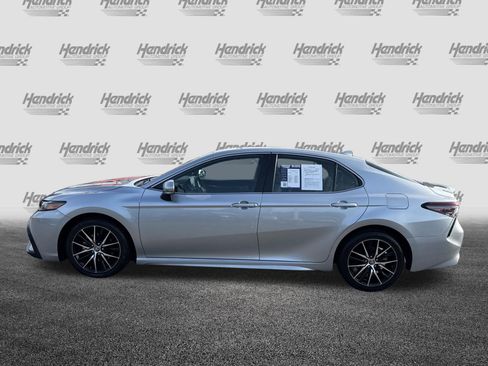 Used 2024 Toyota Camry SE w/ Convenience Package FWD image 7