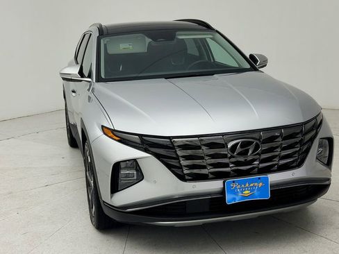 Used 2024 Hyundai Tucson Limited FWD image 2