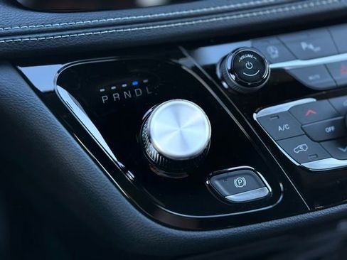 New 2026 Chrysler Pacifica Select image 13