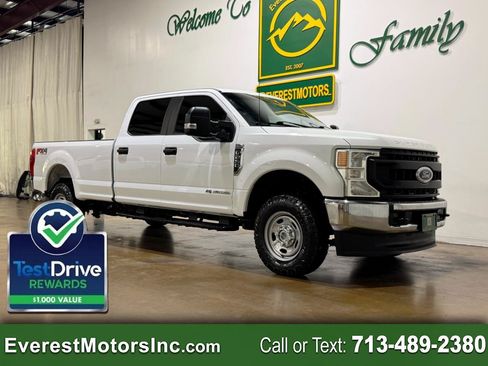 Used 2022 Ford F250 XL w/ Power Equipment Group AWD/4WD image 1