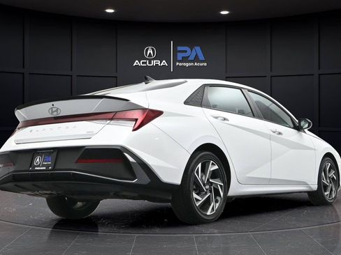 Used 2025 Hyundai Elantra SEL FWD image 34